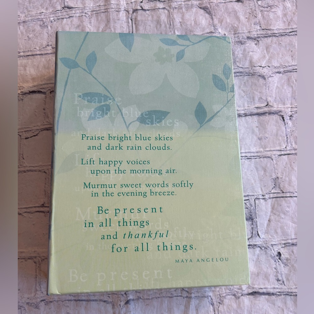 HALLMARK (2001) MAYA ANGELOU LIFE MOSAIC PHOTO SOFT GREEN FLORAL ALBUM